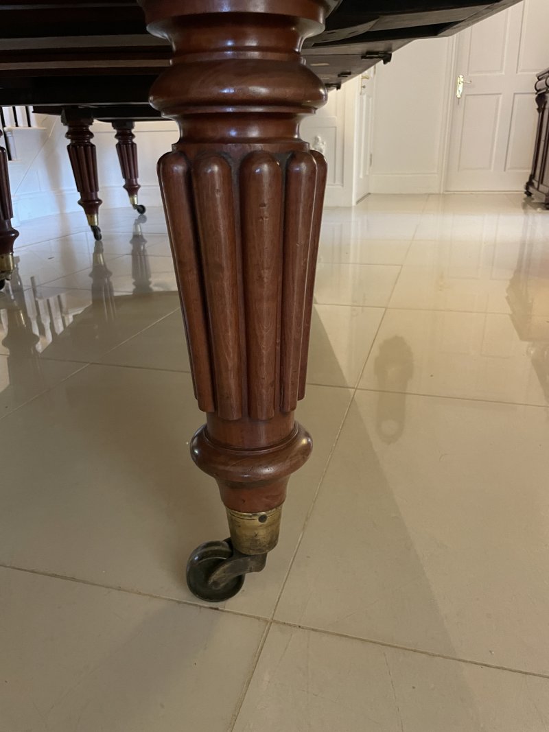 Outstanding Quality Large 16/20 Seater Antique Victorian Figured Mahogany Dining Table 73 x 176 x 420 cm - Image 18